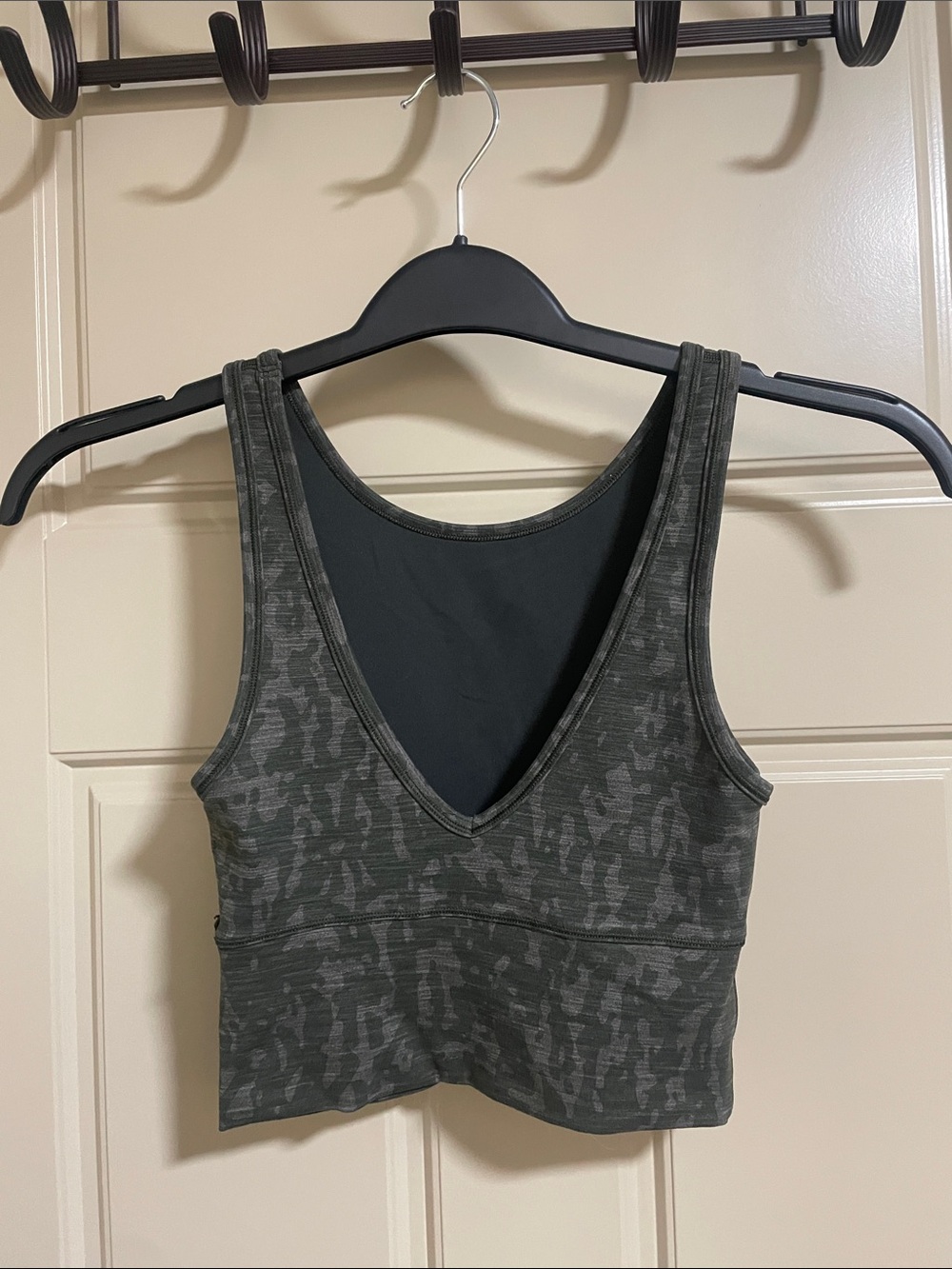Lululemon power pivot reversible tank - green camo